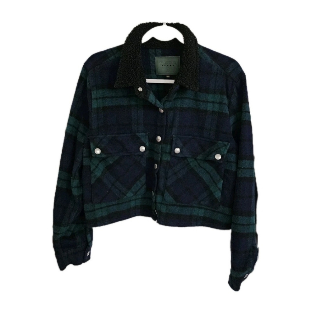 BLANKNYC Jacket Womens Medium Blue Green Plaid Sherpa Faux Fur Collar Cropped